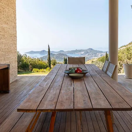Apartmán Glorious Villa With Jacuzzi, Sauna And Private Pool In Bodrum, Mugla
